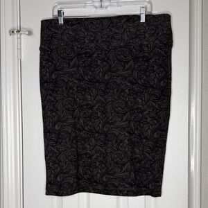 LuLaRoe Cassie Black Floral Pencil Skirt